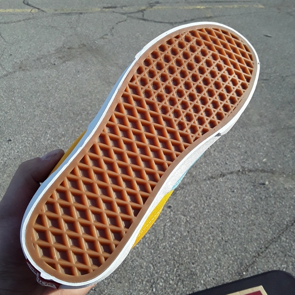 Van's Era Multi Bright Canvas Skate Shoes - Picture 3 of 15